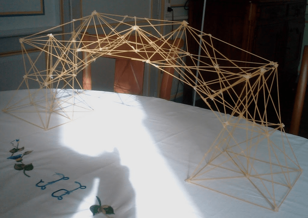 Faire des ponts (et autres constructions) en spaghettis project image