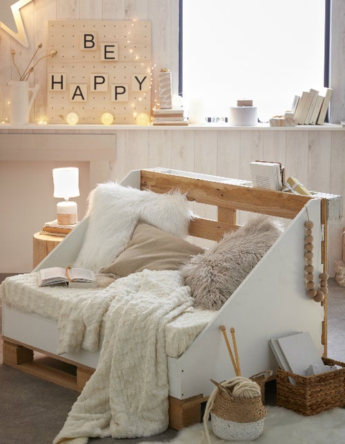fabriquer une banquette en palettes project image