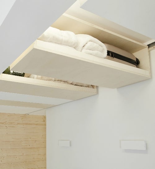 réaliser des rangements invisibles au plafond project image